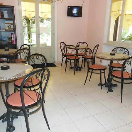 アパートホテル Margherita Lake Maggiore