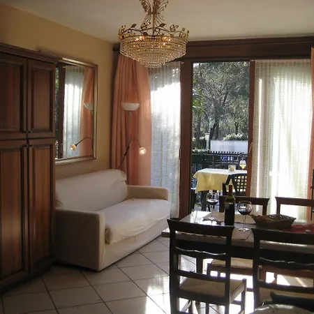 Aparthotel Margherita 2*