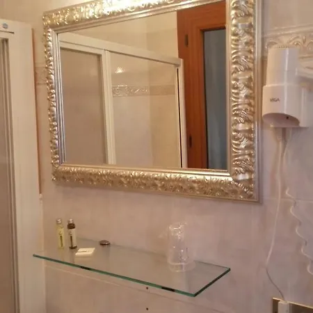 Margherita Apart-hotel Lake Maggiore